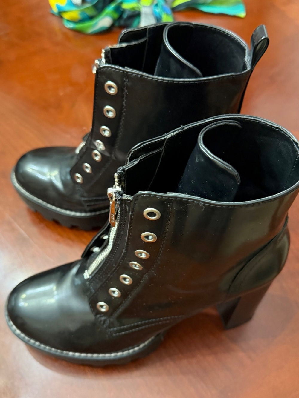 Zara Black Chunky Lug Sole  Ankle Boots with Front Zip - Picture 4 of 7